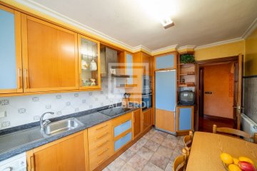 Foto 2 de Egoera onean dagoen etxebizitza Izarraitz Kalean Foto 2 de Egoera onean dagoen etxebizitza Izarraitz Kalean